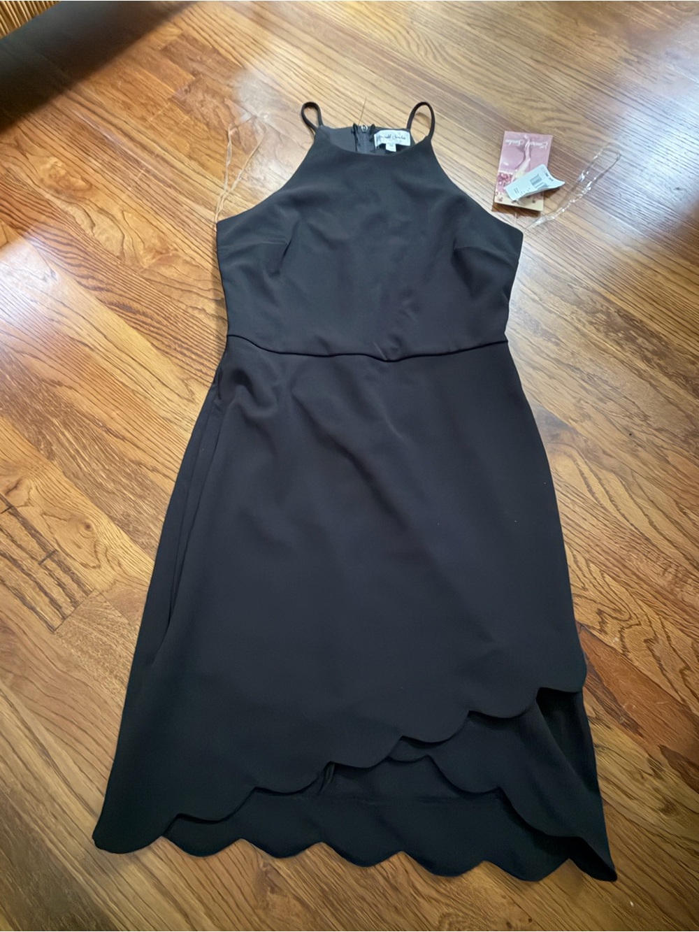 *Emerald Sundae Black Scalloped-Hem Dress